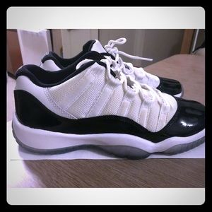 Air Jordan 11 Concord Low Retro Size 6.5 Boys Kid